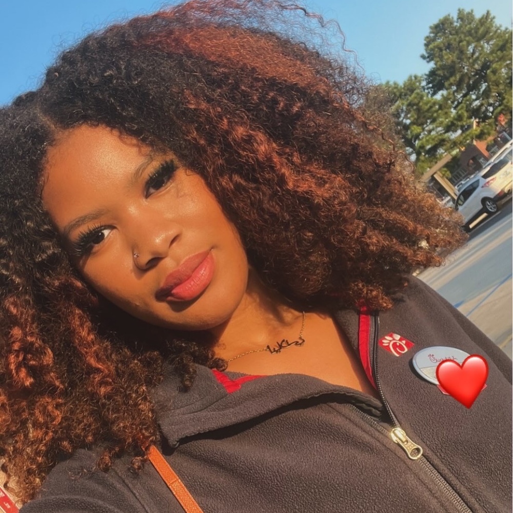 Meet your Posher, Samaya